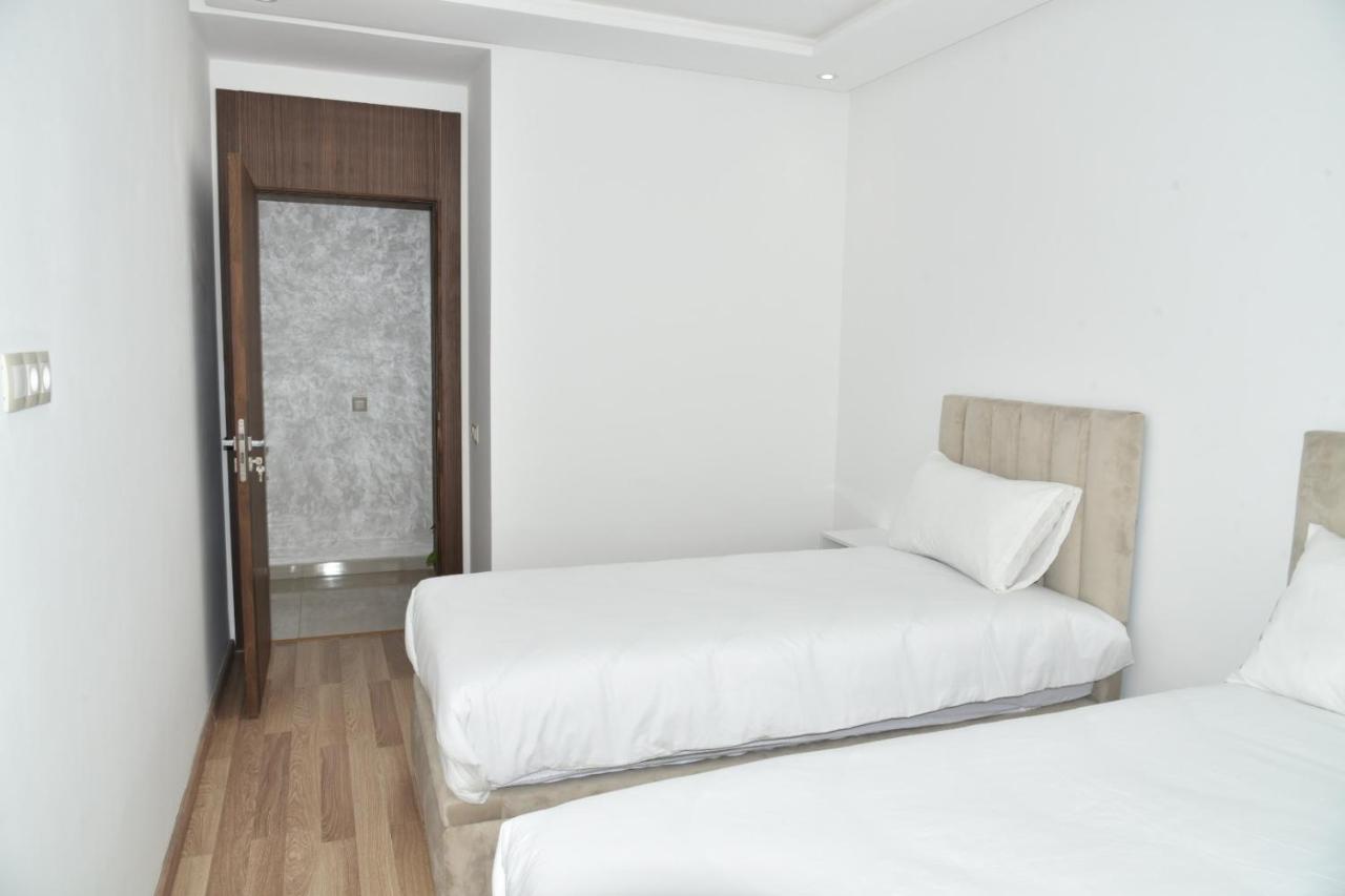 Lovely Apartment With Pool & Gym Кенитра Экстерьер фото